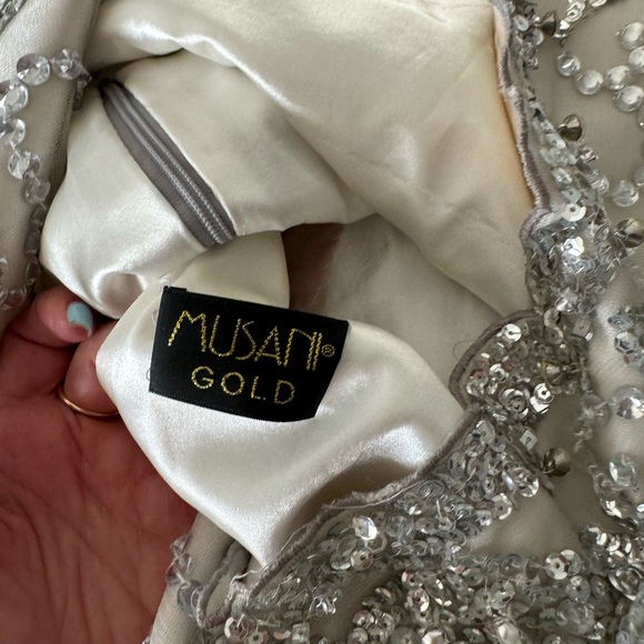 White sparkly dress - Picture 8 of 8